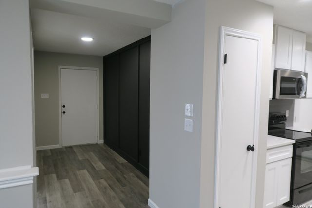 5546 Enchanted Draw, San Antonio, TX 78251