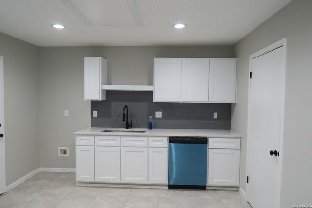 5546 Enchanted Draw, San Antonio, TX 78251