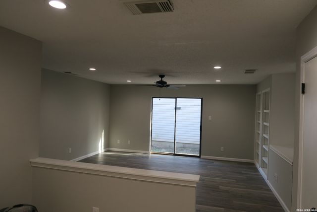 5546 Enchanted Draw, San Antonio, TX 78251