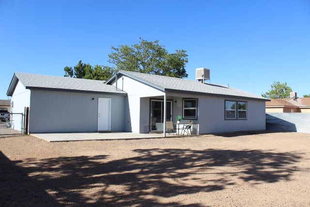 229 Sommerset Drive SE, Rio Rancho, NM 87124