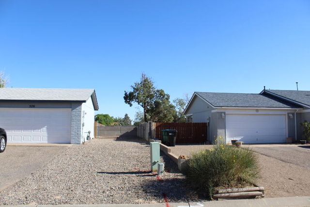 229 Sommerset Drive SE, Rio Rancho, NM 87124