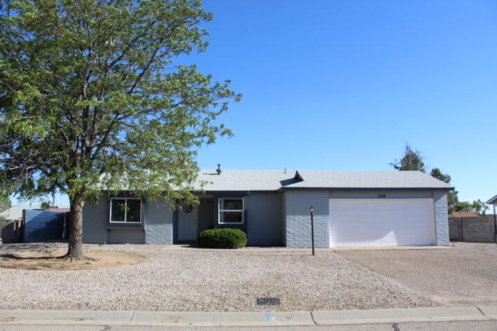 229 Sommerset Drive SE, Rio Rancho, NM 87124