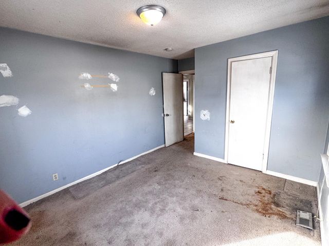 827 Allens Lane, Evansville, IN 47710