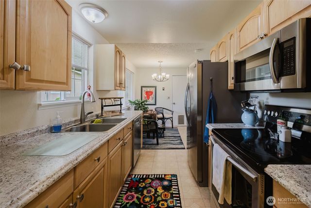 2864 SE Flaiz Court, Port Orchard, WA 98366