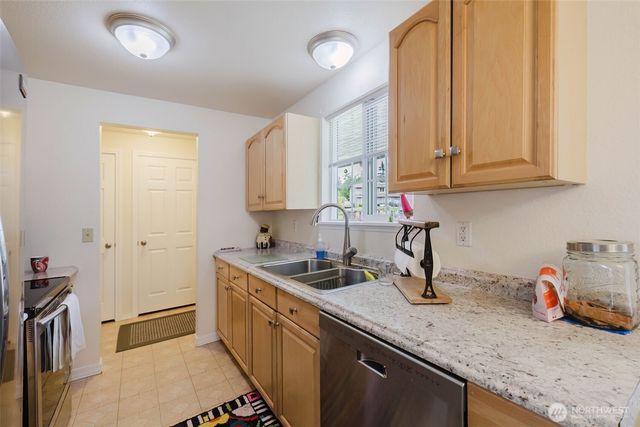 2864 SE Flaiz Court, Port Orchard, WA 98366