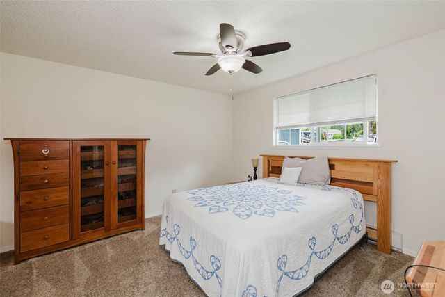2864 SE Flaiz Court, Port Orchard, WA 98366