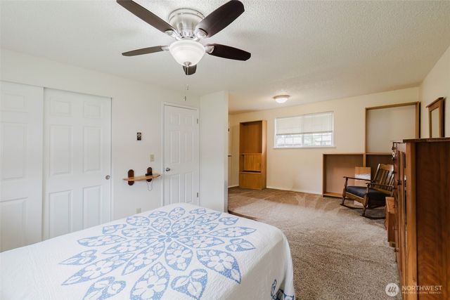2864 SE Flaiz Court, Port Orchard, WA 98366