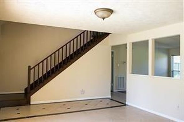 2907 Colonial Drive, Sugar Land, TX 77479