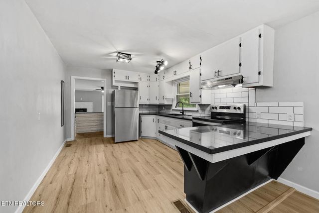 3571 Sparta Hwy, Crossville, TN 38572