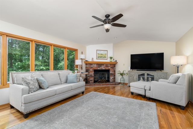 22 Laguna Way, Hot Springs Village, AR 71909
