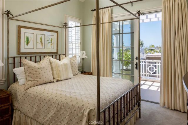 223 Marigold Avenue, Corona Del Mar, CA 92625