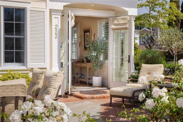 223 Marigold Avenue, Corona Del Mar, CA 92625