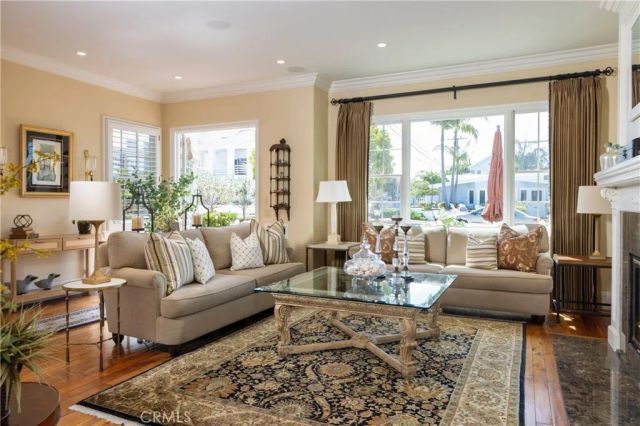 223 Marigold Avenue, Corona Del Mar, CA 92625
