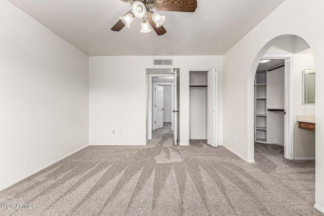 2205 E EL MORO Avenue, Mesa, AZ 85204