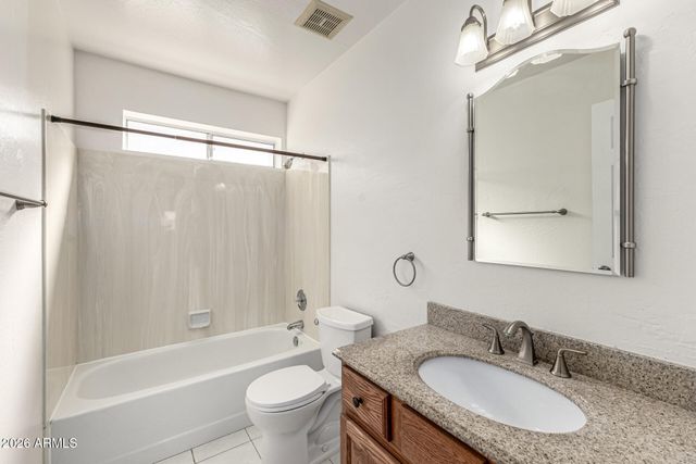 2205 E EL MORO Avenue, Mesa, AZ 85204