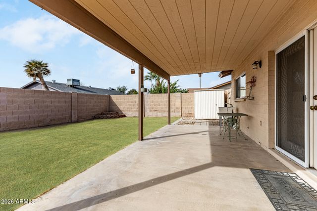 2205 E EL MORO Avenue, Mesa, AZ 85204