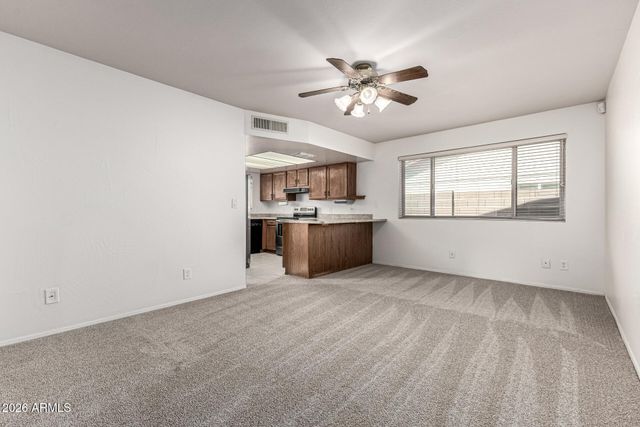 2205 E EL MORO Avenue, Mesa, AZ 85204