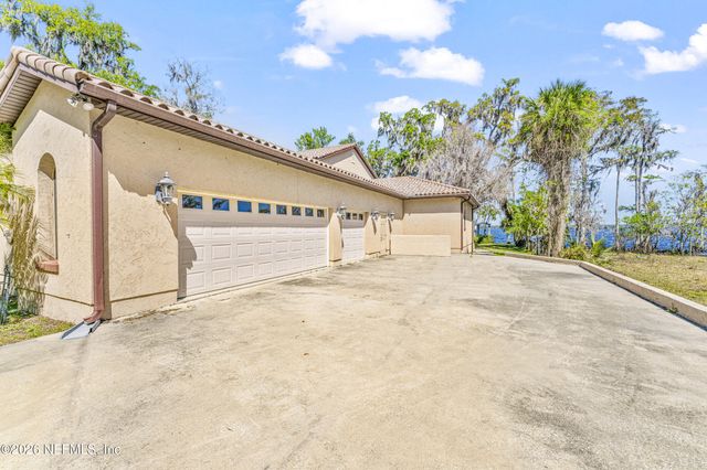 530 CLIFTON Road, Crescent City, FL 32112
