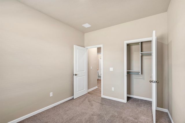 2896 S Maize Ct, Wichita, KS 67215