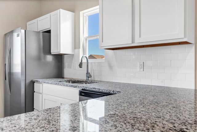 2896 S Maize Ct, Wichita, KS 67215