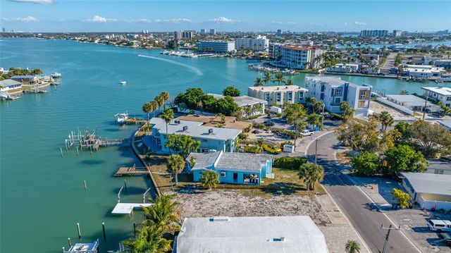 11075 3RD STREET E, Treasure Island, FL 33706