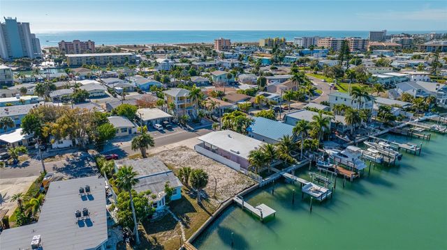 11075 3RD STREET E, Treasure Island, FL 33706