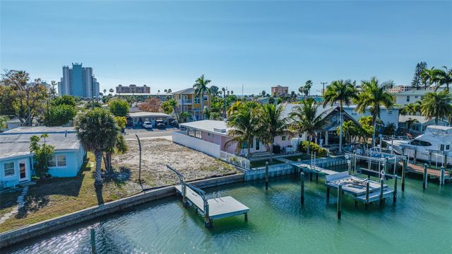 11075 3RD STREET E, Treasure Island, FL 33706