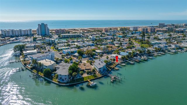 11075 3RD STREET E, Treasure Island, FL 33706