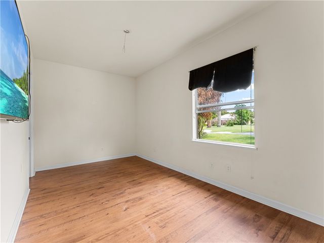 420 22nd Avenue SW, Vero Beach, FL 32962