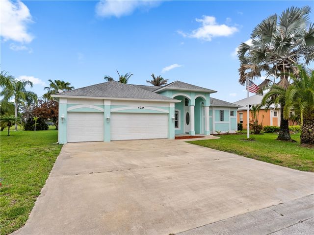 420 22nd Avenue SW, Vero Beach, FL 32962