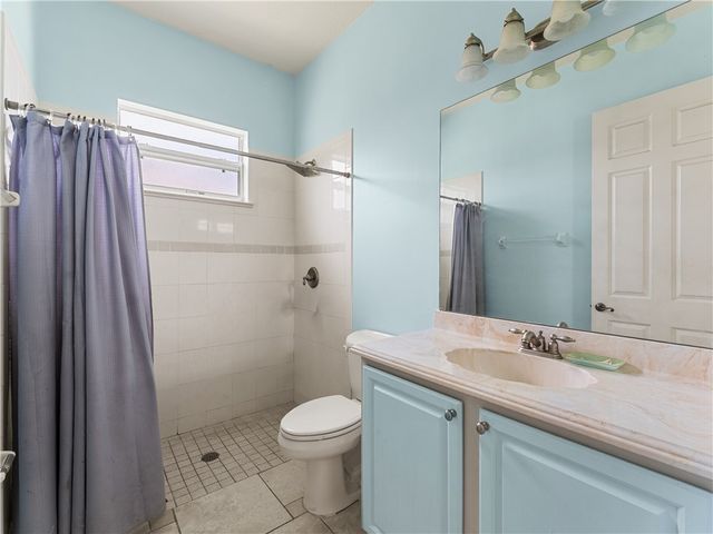 420 22nd Avenue SW, Vero Beach, FL 32962
