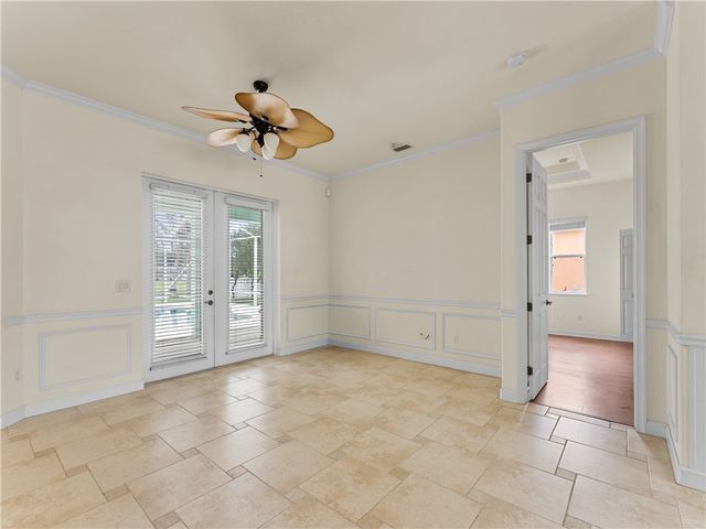 420 22nd Avenue SW, Vero Beach, FL 32962