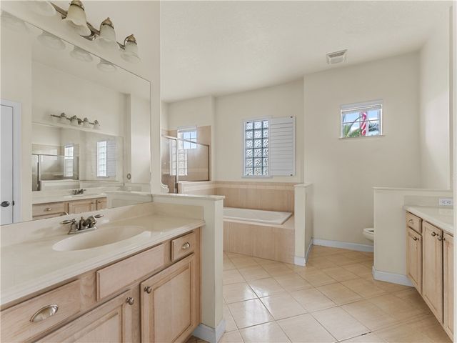 420 22nd Avenue SW, Vero Beach, FL 32962