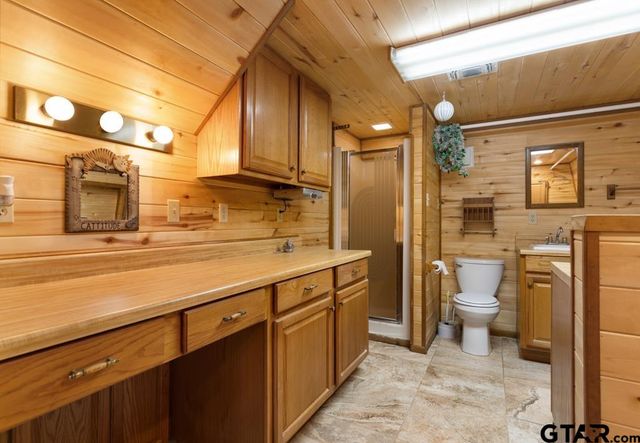 13833 Big Oak Bay Rd, Tyler, TX 75707