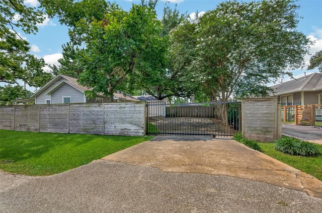 2019 Gostick Street, Houston, TX 77008