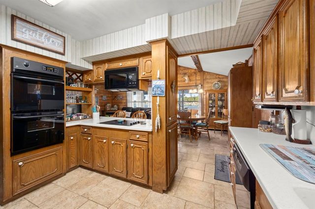 610 Sandy Ridge Drive, Livingston, TX 77351