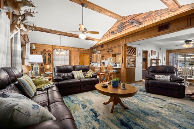 610 Sandy Ridge Drive, Livingston, TX 77351