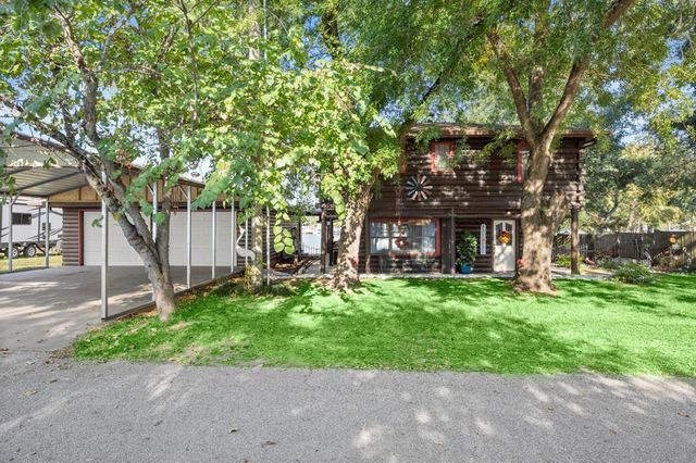 610 Sandy Ridge Drive, Livingston, TX 77351