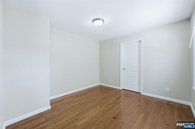 314 W 7th Avenue, Newark, NJ 07107