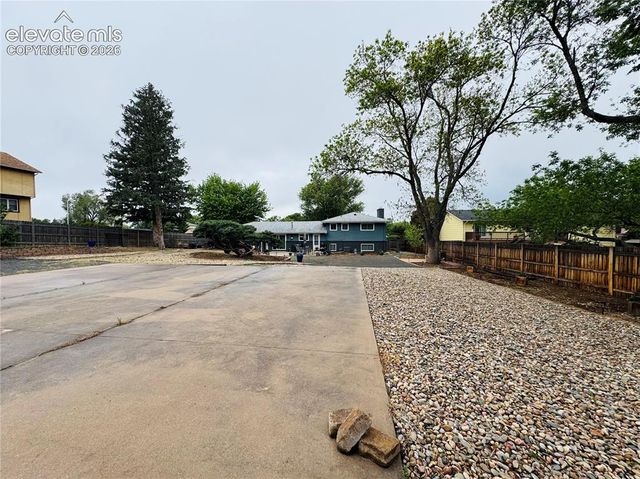 2309 N Murray Boulevard, Colorado Springs, CO 80915