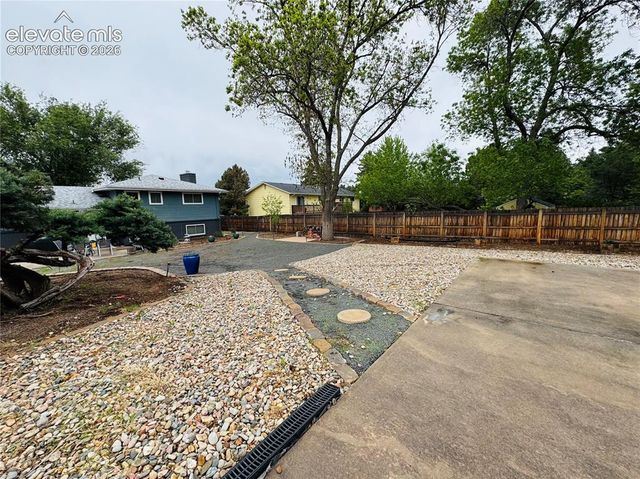 2309 N Murray Boulevard, Colorado Springs, CO 80915