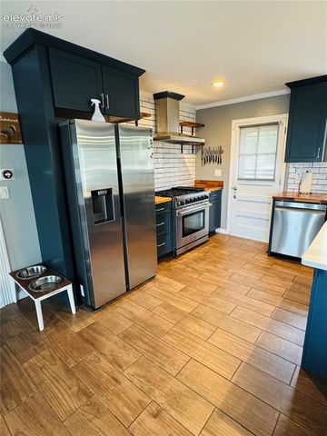 2309 N Murray Boulevard, Colorado Springs, CO 80915