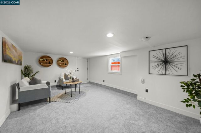 885 59Th St, Oakland, CA 94608