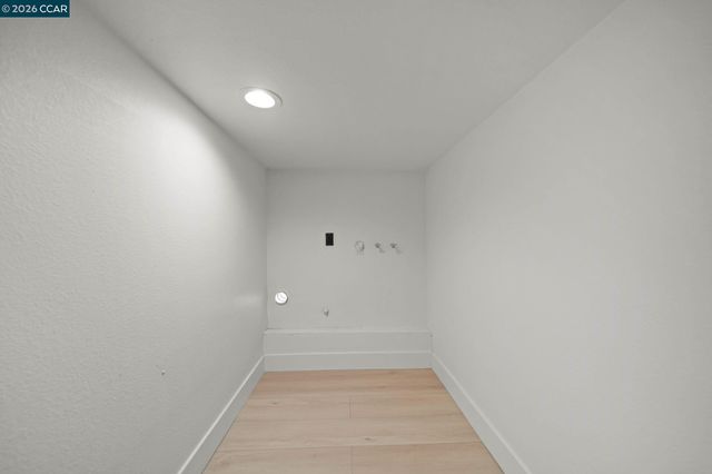 885 59Th St, Oakland, CA 94608