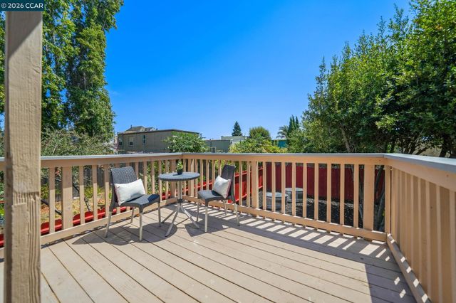 885 59Th St, Oakland, CA 94608