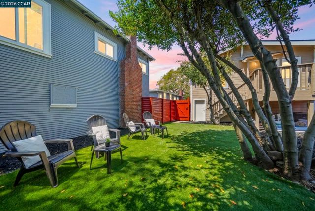 885 59Th St, Oakland, CA 94608