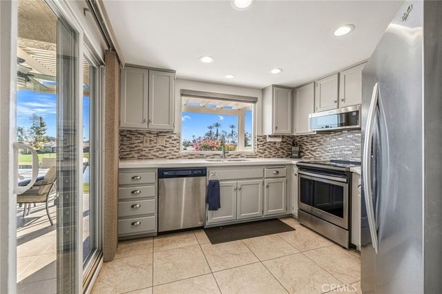 41650 Kansas, Palm Desert, CA 92211