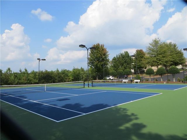 160 W Ridge Way, Roswell, GA 30076