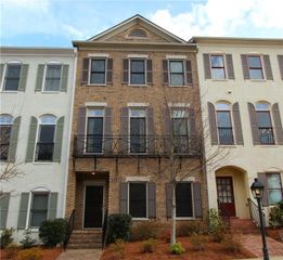 160 W Ridge Way, Roswell, GA 30076