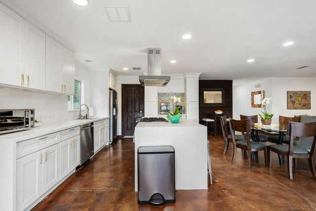 46500 Cameo Palms Drive, La Quinta, CA 92253